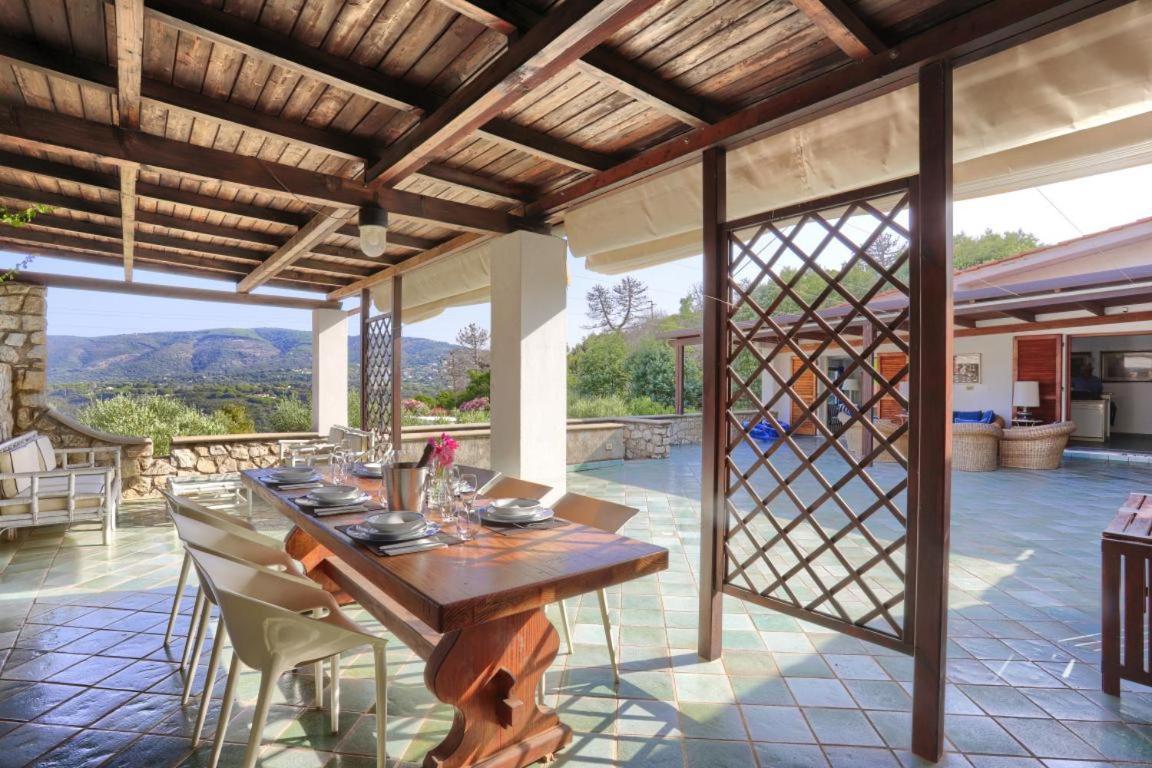 Residence Les Oliviers Porto Azzurro Exteriér fotografie