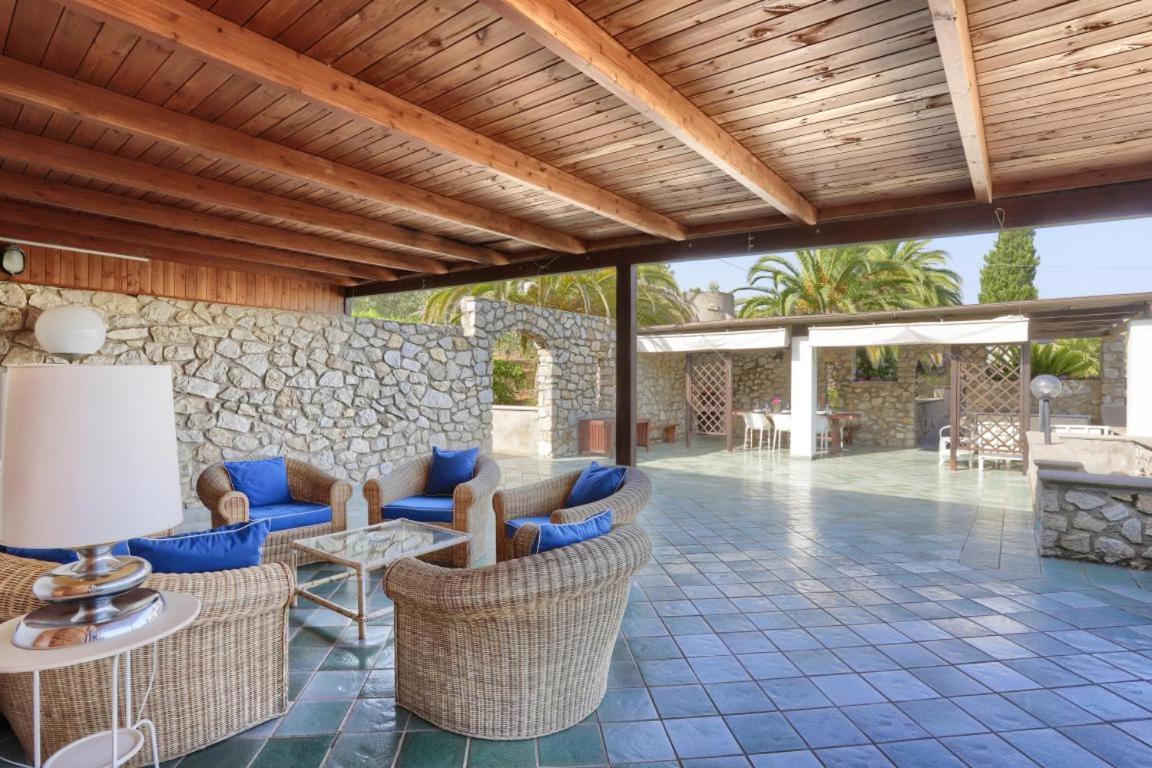 Residence Les Oliviers Porto Azzurro Exteriér fotografie