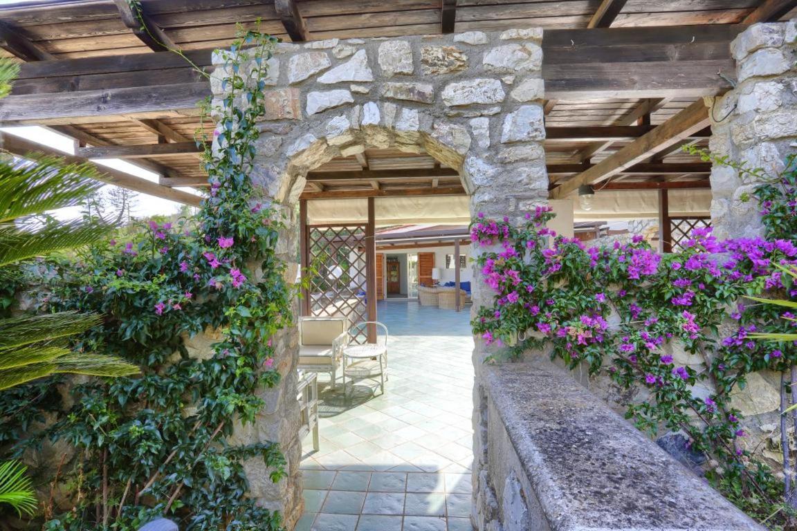 Residence Les Oliviers Porto Azzurro Exteriér fotografie